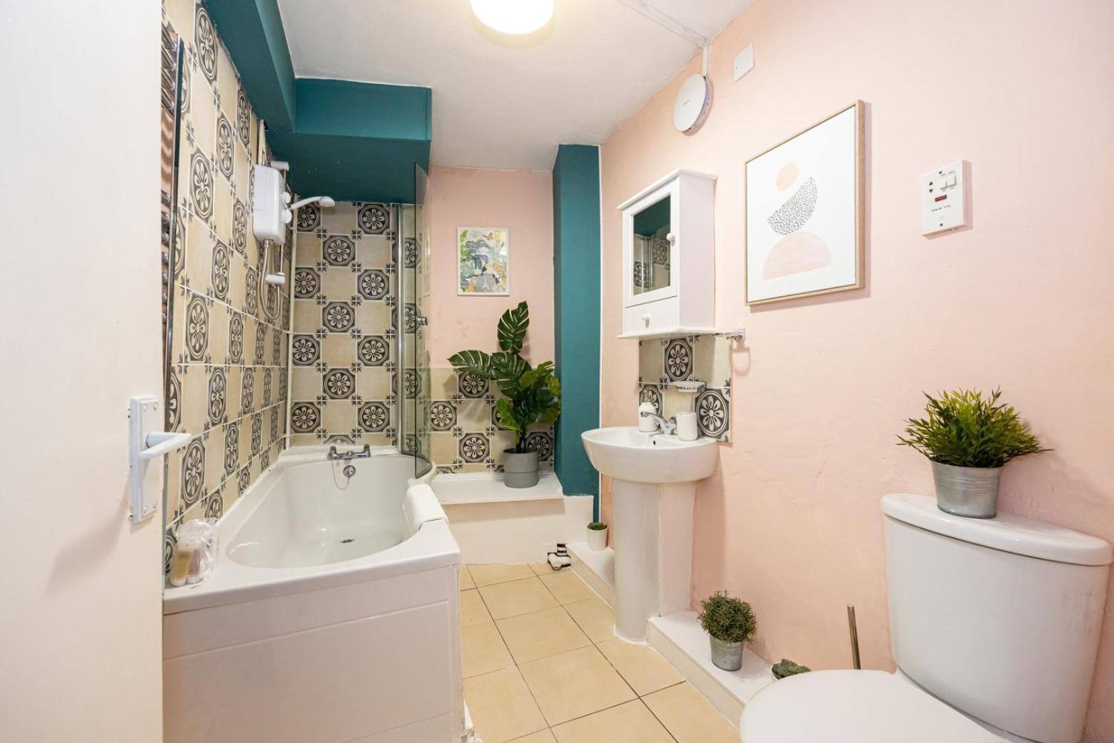 Guestready - Charming Haven In Knowledge Quarter Lägenhet Liverpool Exteriör bild